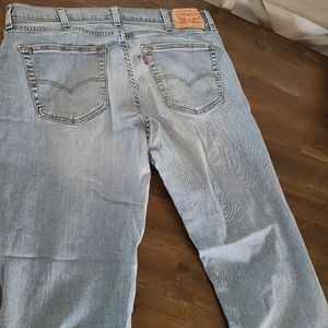 Levis 541 jeans stressed